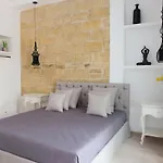 Mare Versus Luxury Bed & Breakfast 4*