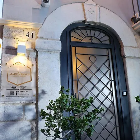 Mare Versus Luxury Panzió Barletta
