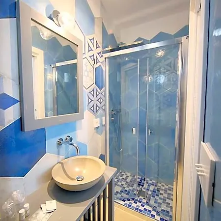 Oda ve Kahvaltı Mare Versus Luxury Barletta