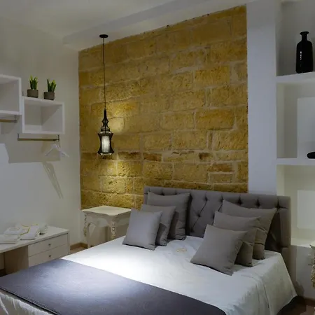 Mare Versus Luxury Panzió 4*