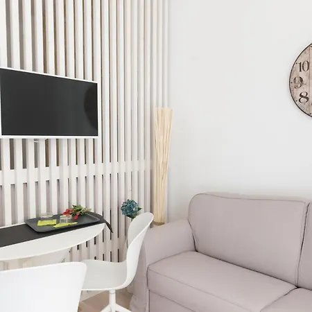 Oda ve Kahvaltı Mare Versus Luxury Barletta